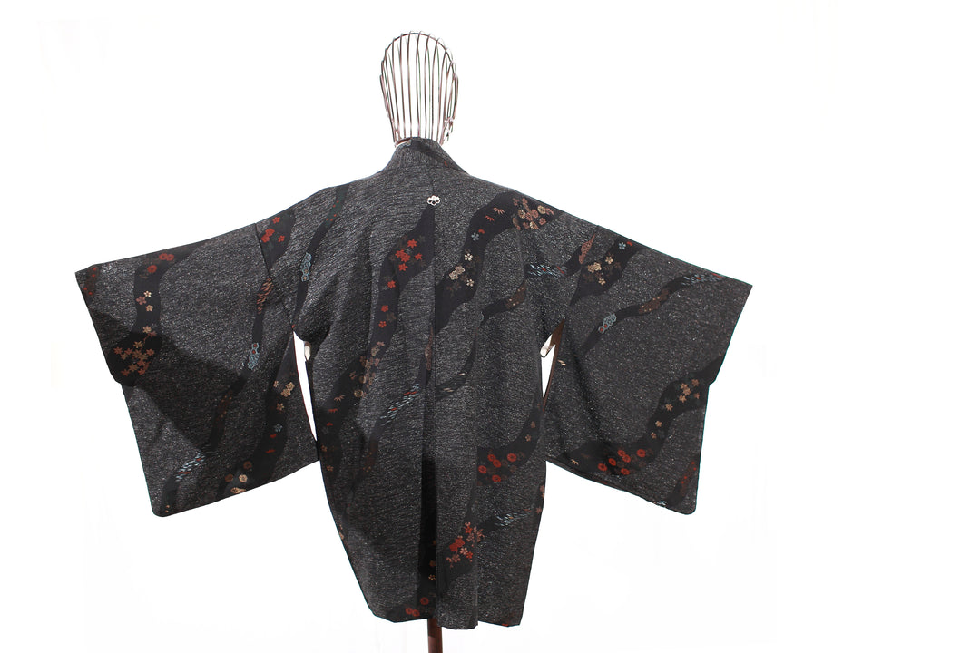 Elegant Vintage Black Silk Kimono Haori Jacket with With Lame' And Urushi Threads Flower Motifs