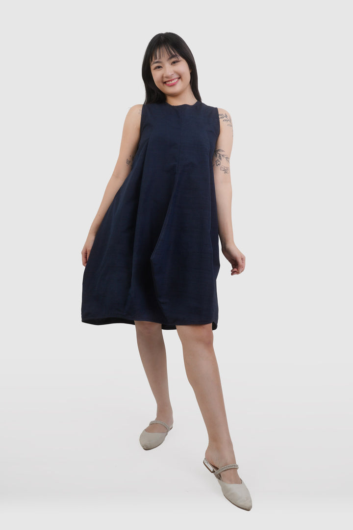 Airy Boat Neck Sleeveless Silk Dress | Ren