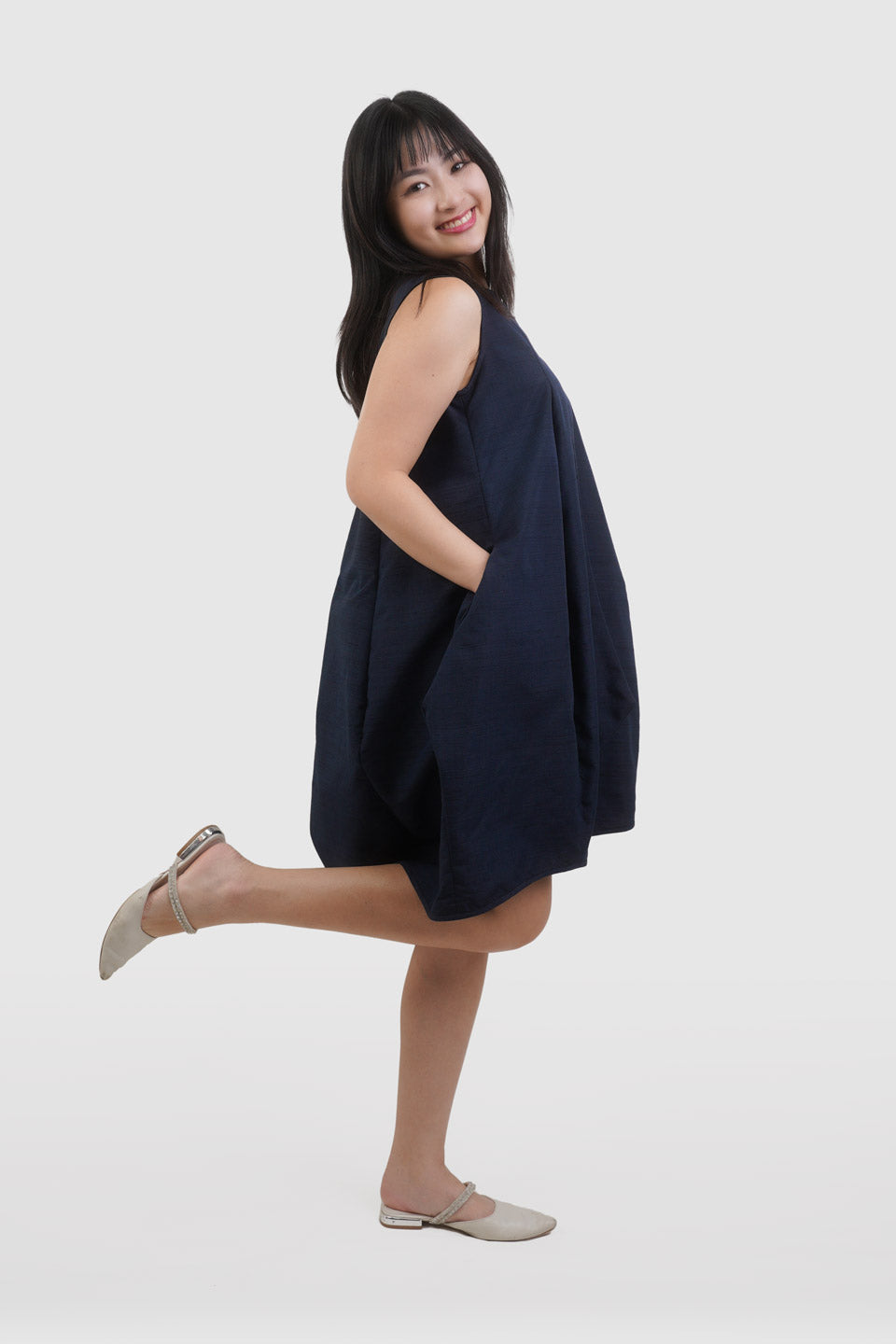 Airy Boat Neck Sleeveless Silk Dress | Ren